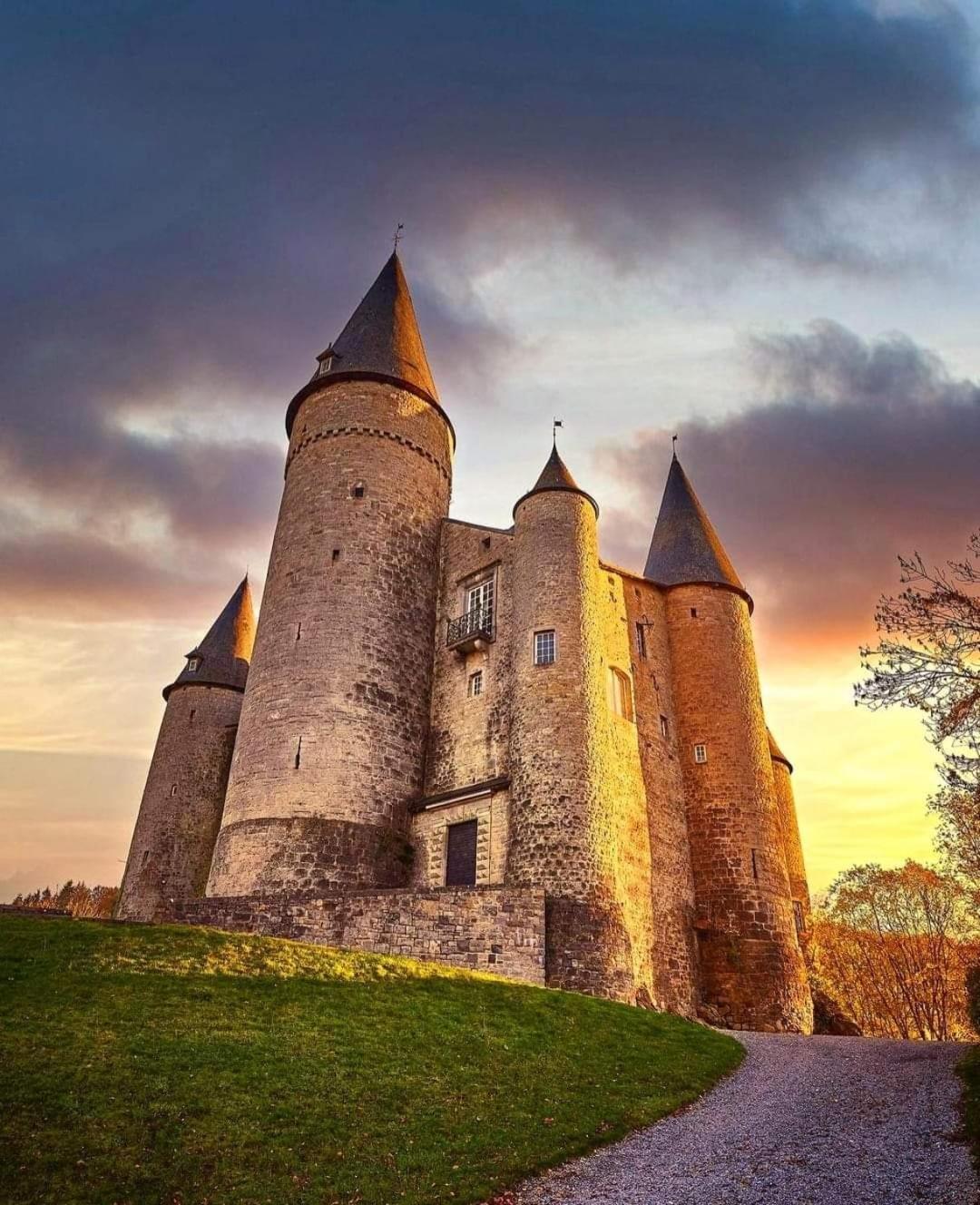 Lesse En Ciel Vous Accueille Avec Plaisir . Houyet Exterior foto